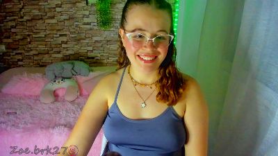zoe_brk live cam on Cam4