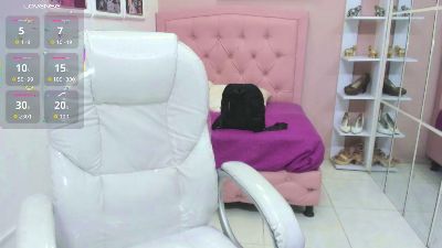 zoe_cortezz live cam on Cam4