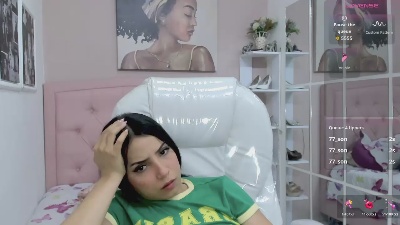 zoe_cortezz live cam on Cam4