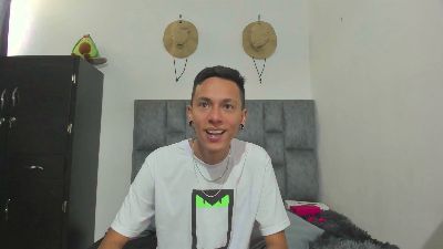 zoe_painn webcam
