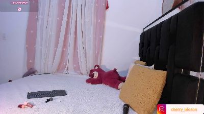 zoe_siren live cam on Cam4