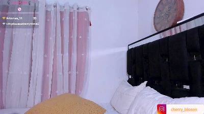 zoe_siren live cam on Cam4