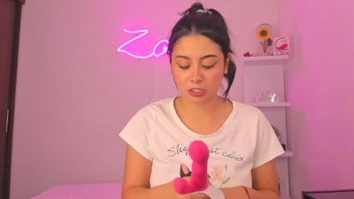 zoecams1 live cam on Cam4