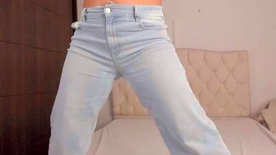 zoecams1 live cam on Cam4
