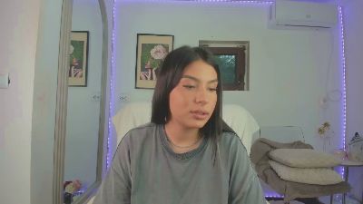 zoeyboobies live cam on Cam4