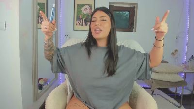 zoeyboobies live cam on Cam4