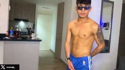 zoneboys_ live cam on Cam4