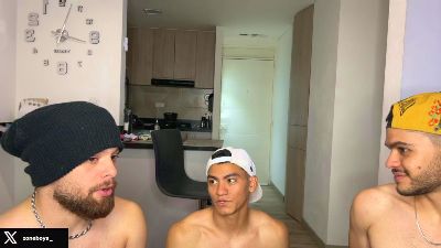 zoneboys_ live cam on Cam4