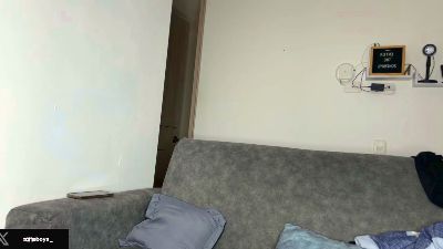 zoneboys_ live cam on Cam4