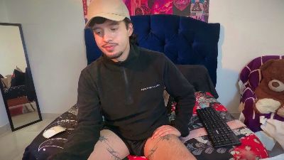 zoren33 live cam on Cam4