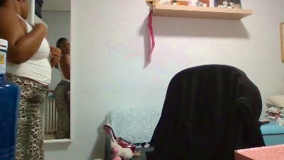 zoritapeligros4 live cam on Cam4