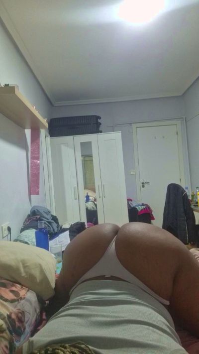 zoritapeligros4 live cam on Cam4