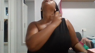 zoritapeligros4 live cam on Cam4