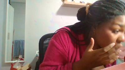 zoritapeligros4 live cam on Cam4
