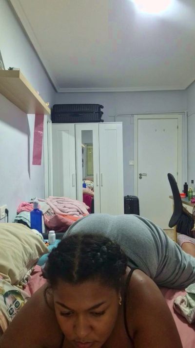 zoritapeligros4 live cam on Cam4
