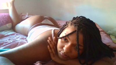 zoritapeligros4 live cam on Cam4