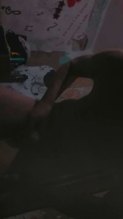zoro2073 live cam on Cam4