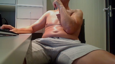 zorro71 live cam on Cam4