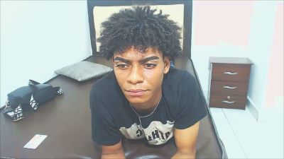 zulyyth live cam on Cam4