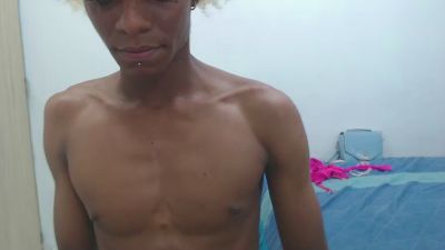 zulyyth live cam on Cam4