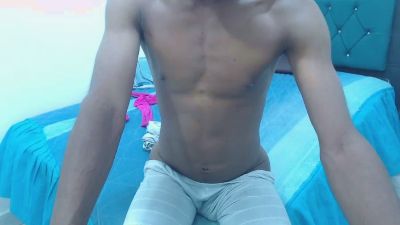 zulyyth live cam on Cam4