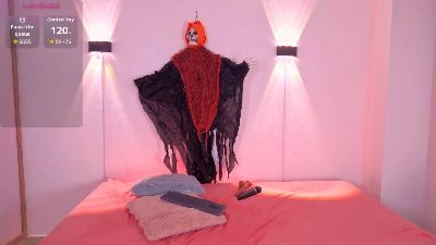 zury_moon live cam on Cam4